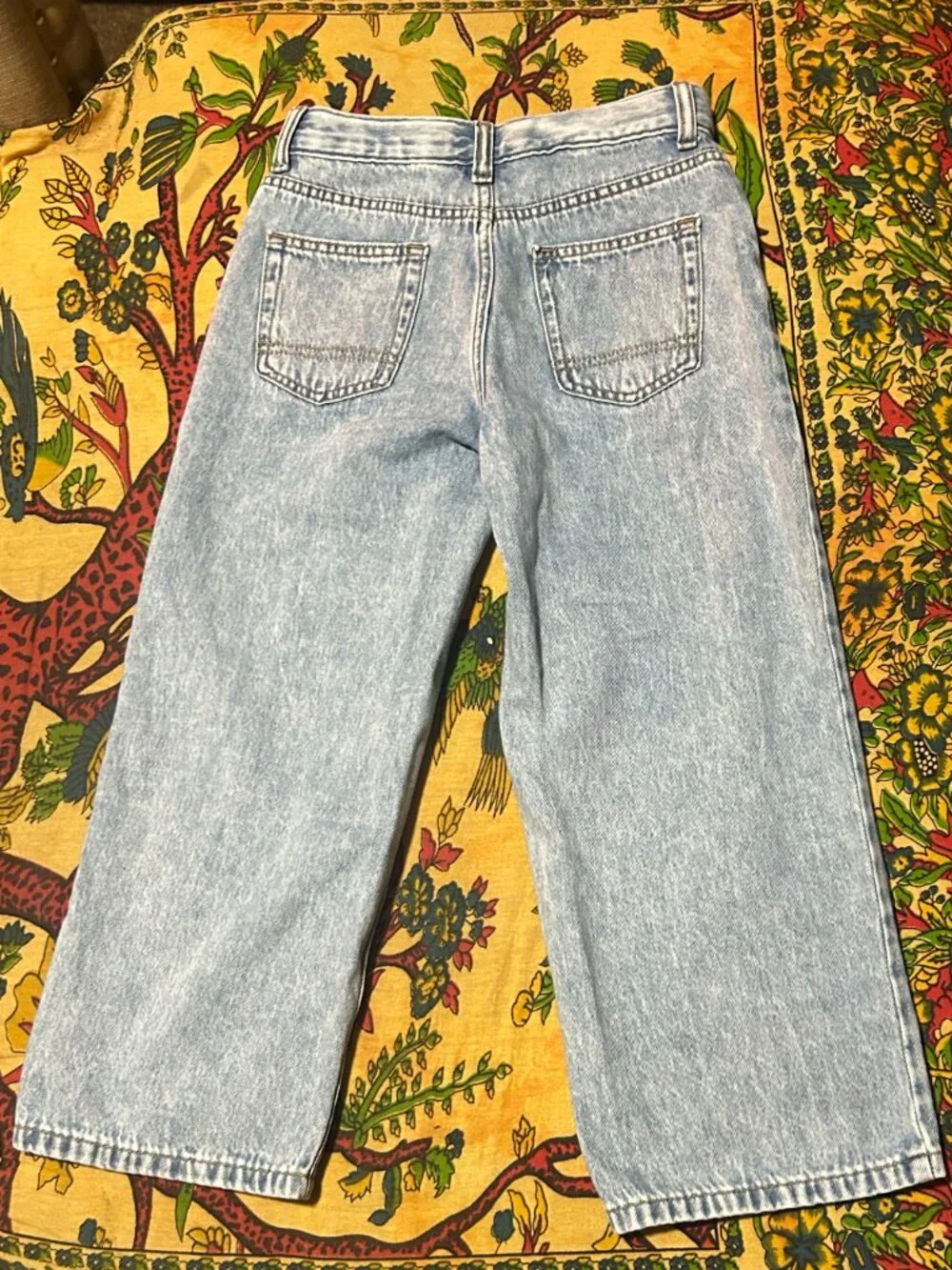 Girls Mid-Rise Wide Leg Jeans Cat & Jack Light Wash Girls Size 6 Baggy